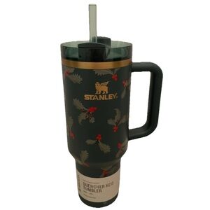 Stanley 40oz Tumbler in Holiday Botanical NEW RELEASE Christmas Holly Berries